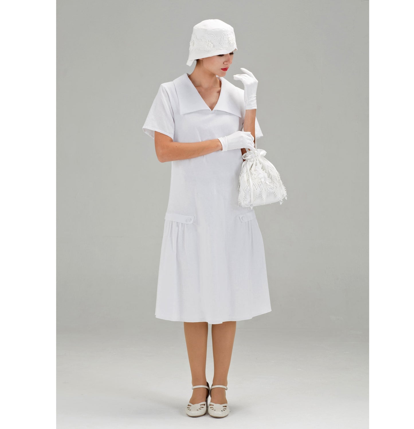 White Great Gatsby cotton dress with puritan collar and short sleeves
