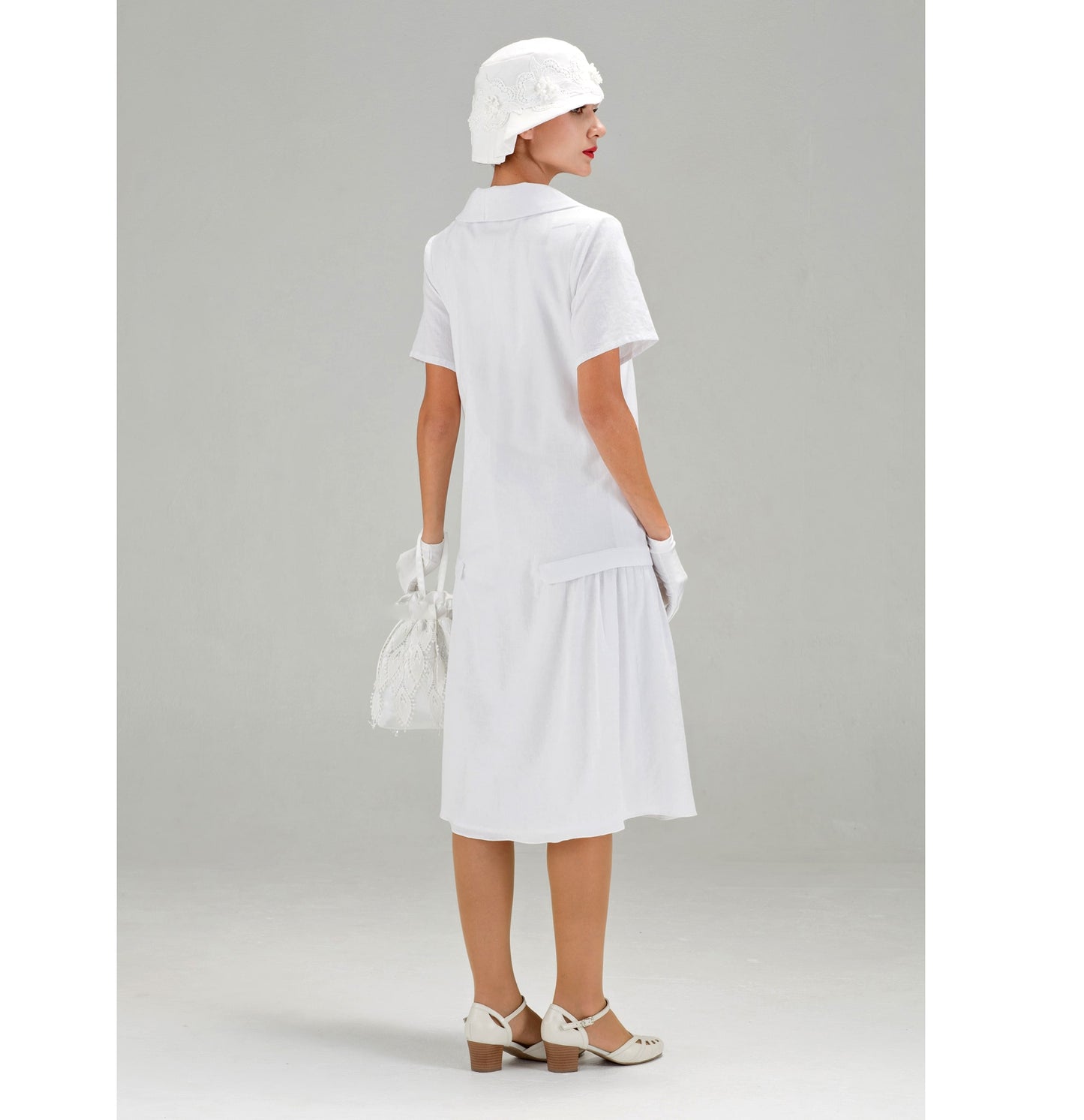 White Great Gatsby cotton dress with puritan collar and short sleeves