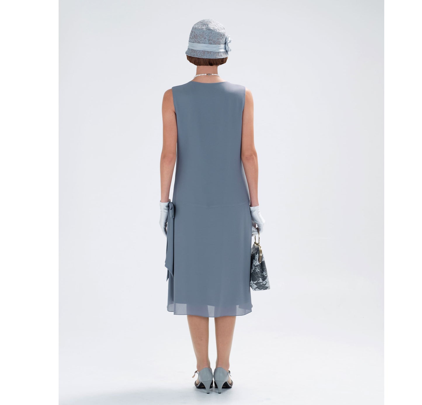 1920s dress in grey chiffon with drape and bow