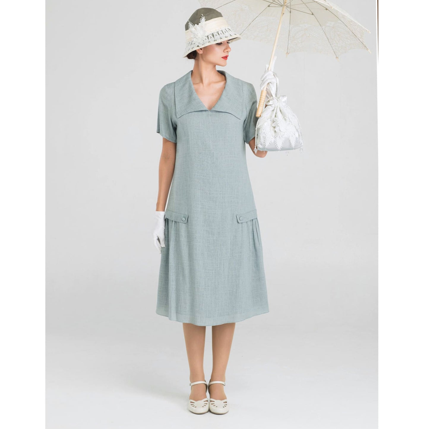 1920s linen dress in grey with puritan collar - a vintage-inspired Roaring Twenties dress