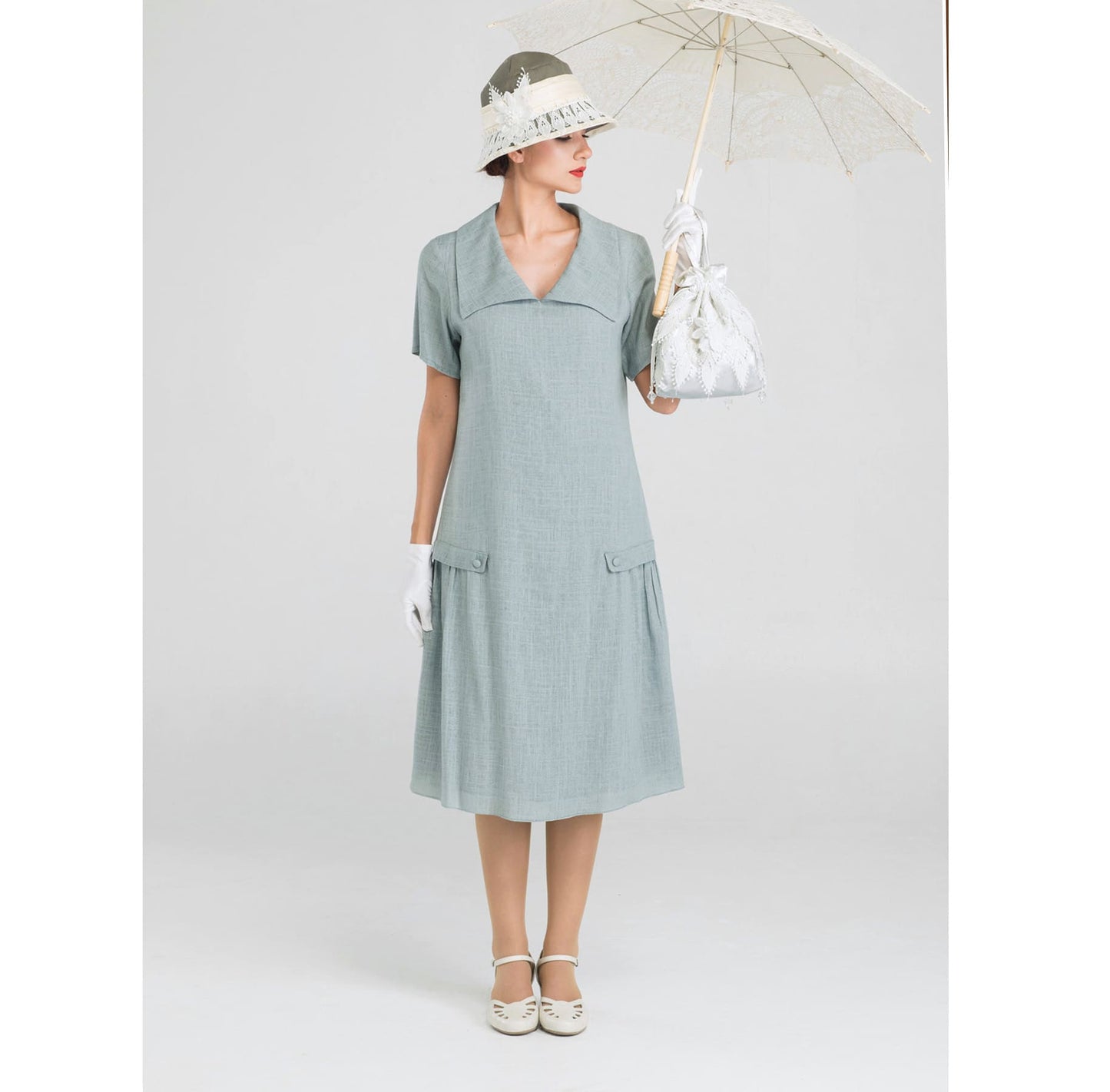 1920s linen dress in grey with puritan collar