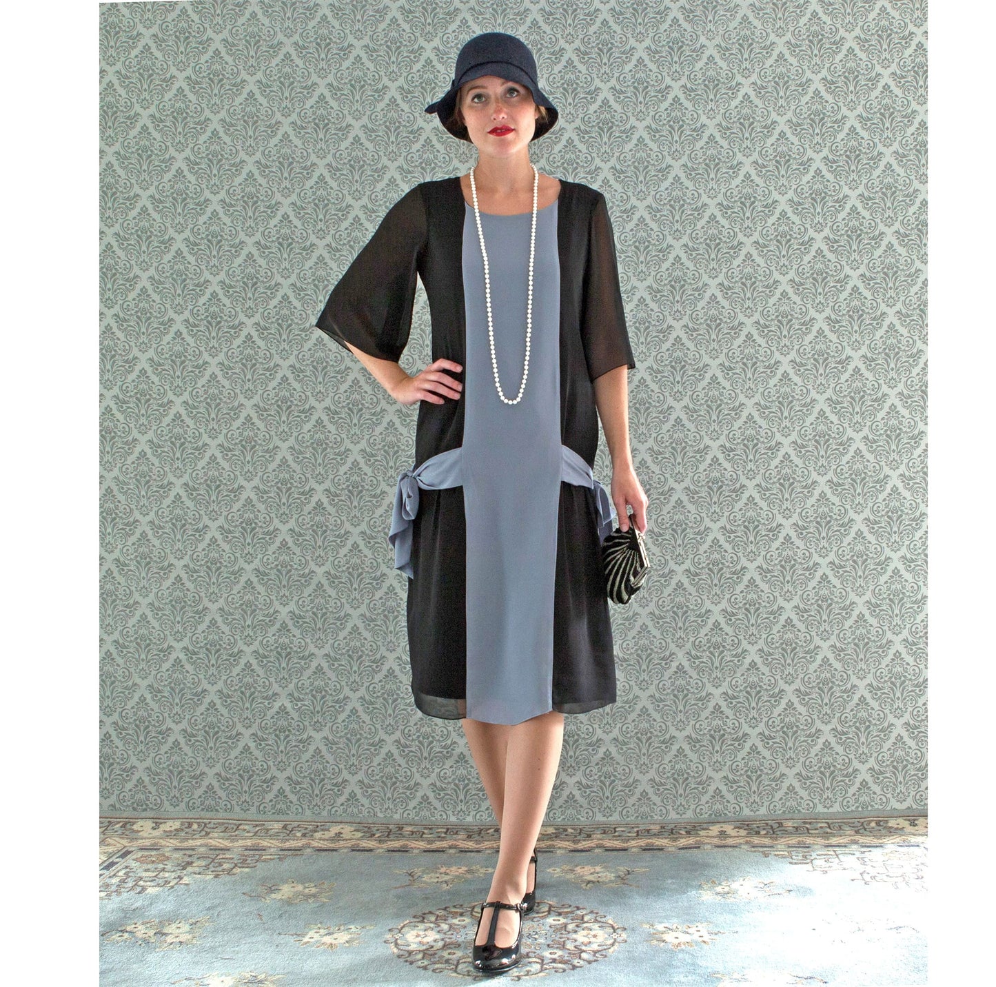 Black and grey Roaring 20s dress with sleeves - a vintage-inspired Roaring Twenties dress