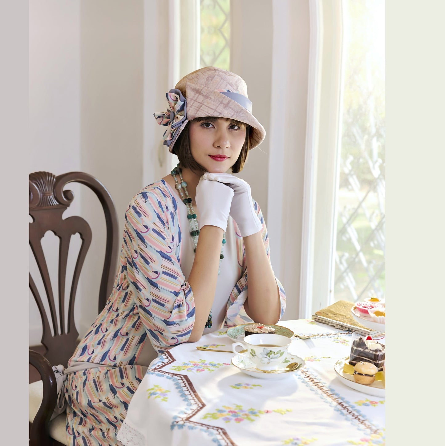 Misty rose 1920s cloche hat for afternoon summer tea party