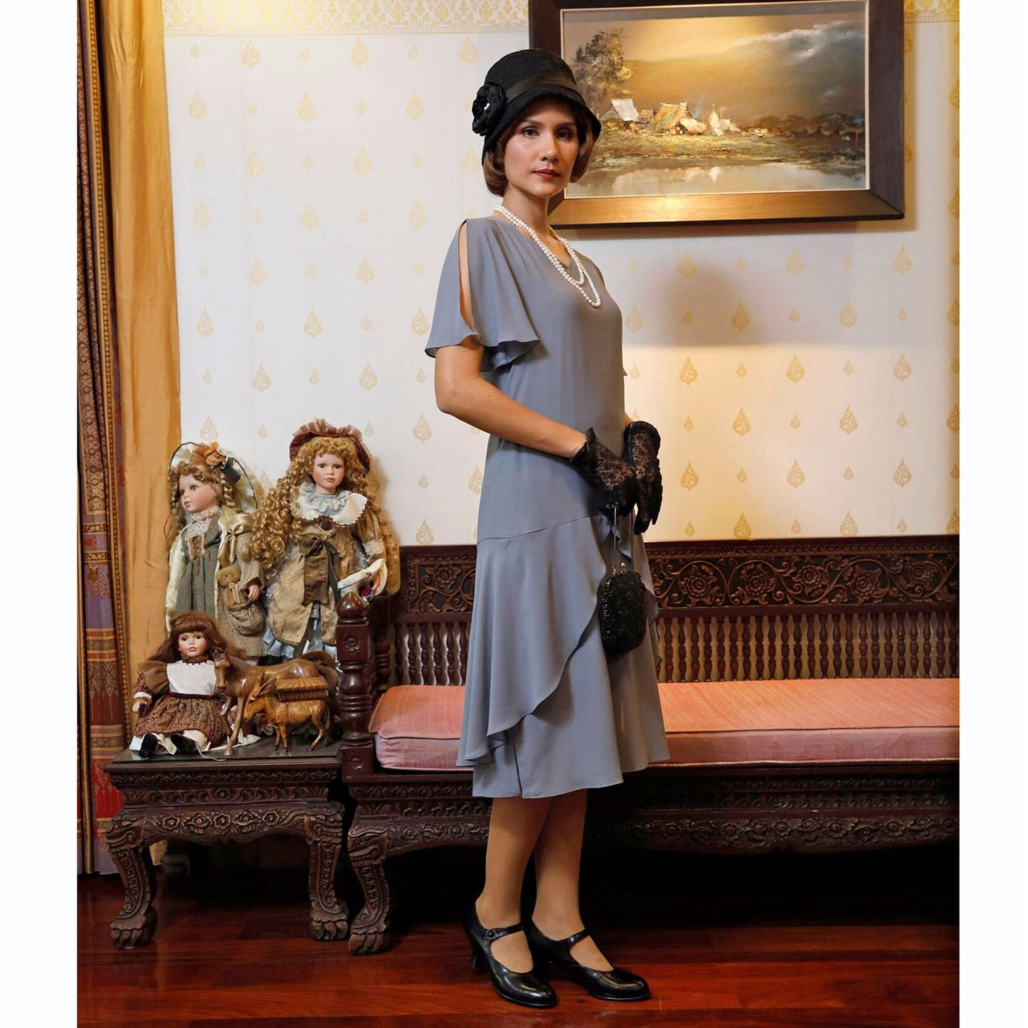 Grey chiffon Great Gatsby dress. The 1920s dress or flapper can also be worn as a Downton Abbey dress, Lady Mary dress or Charleston dress.