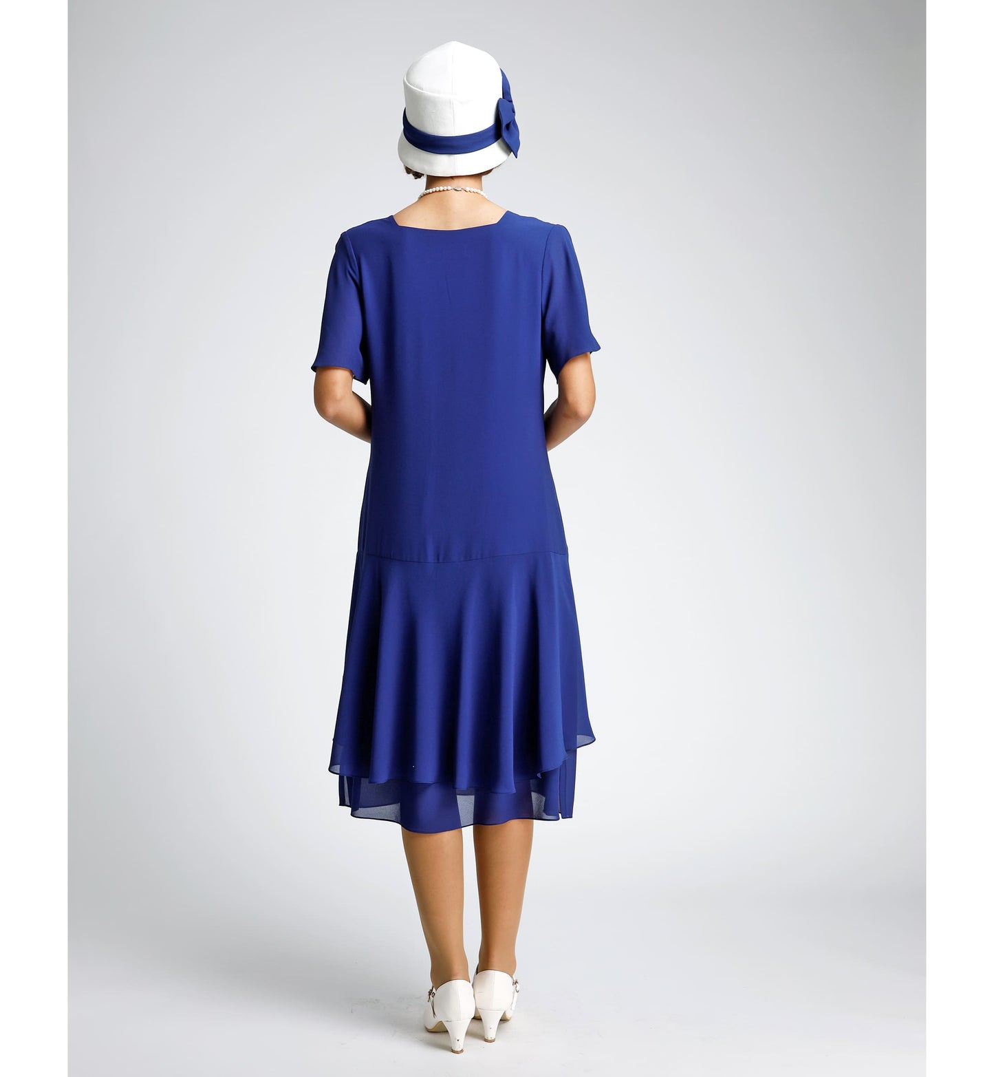 Dark blue 1920s dress with sweetheart neckline