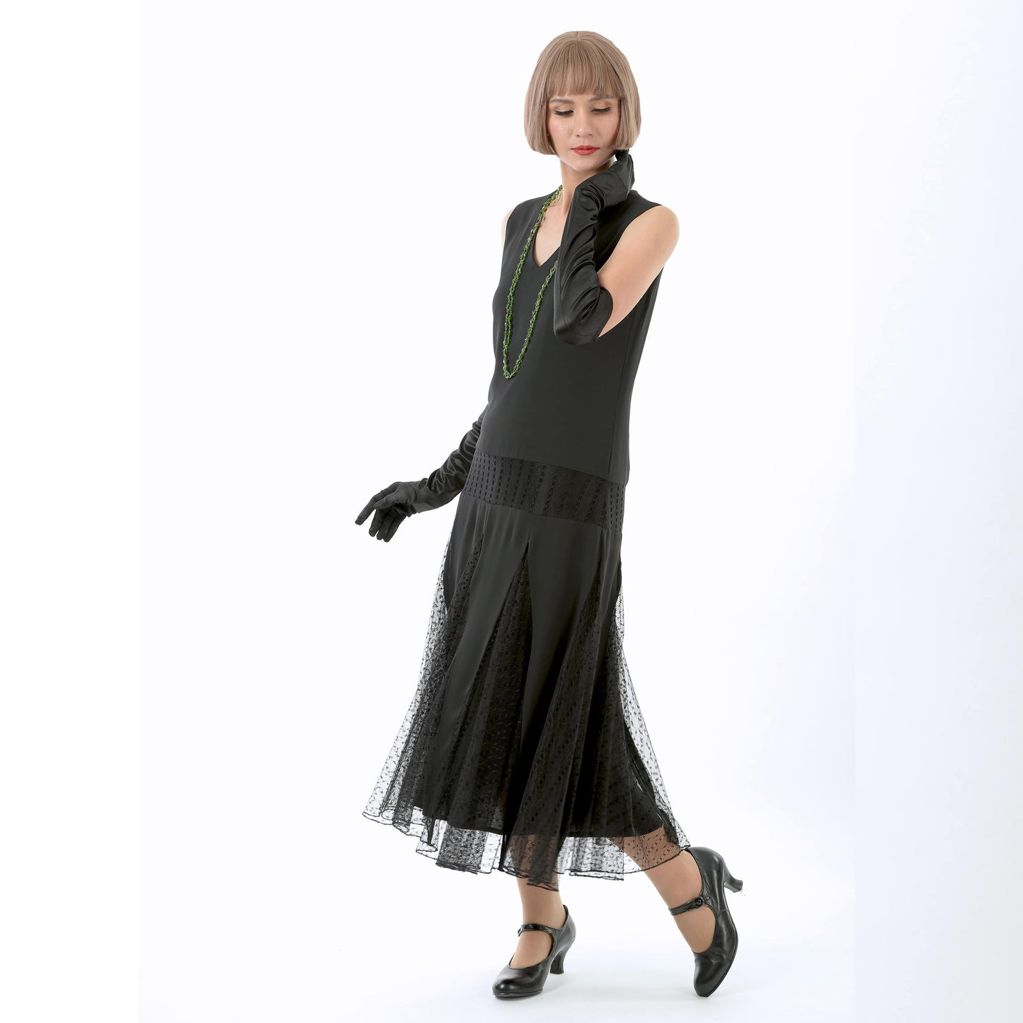 1920s evening dress in black chiffon with tulle lace godets - a roaring 20 inspired gowns