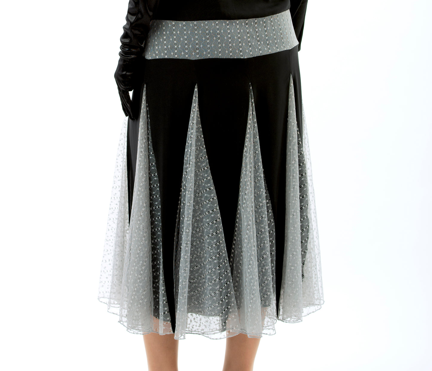 1920s evening dress in black chiffon and grey tulle lace godets