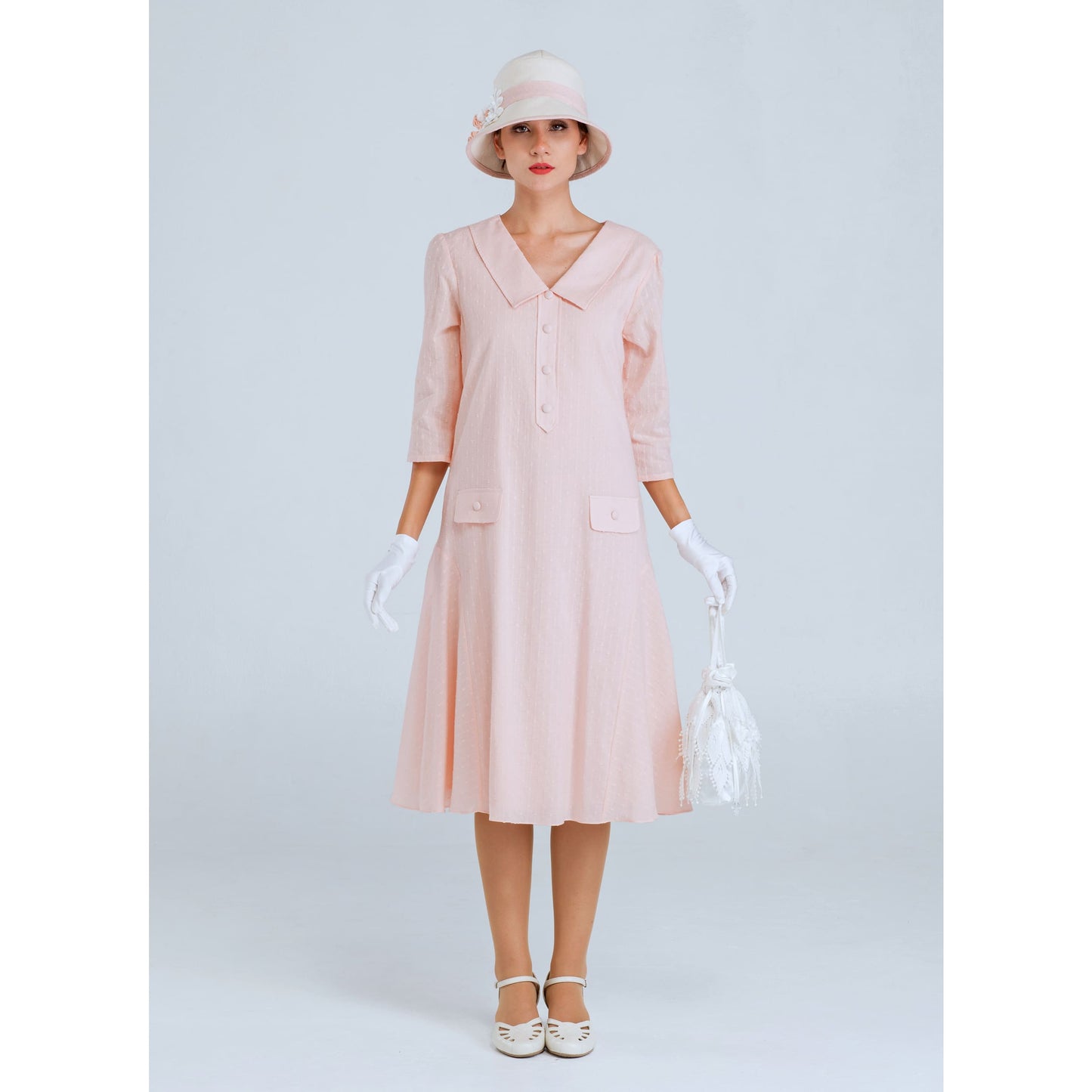 1920s cotton dress in pale peach with small puritan collar & 3/4 sleeves