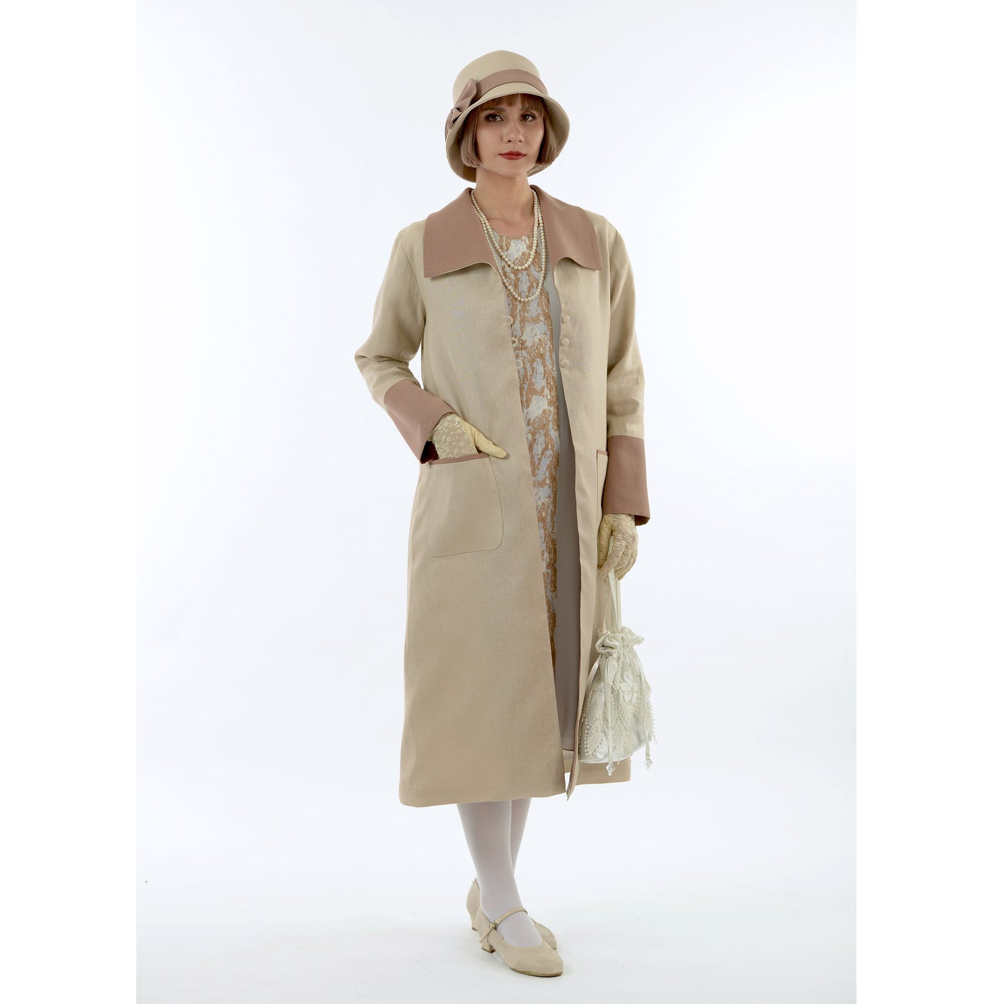 2-toned brown linen 1920s coat with wing collar and pockets, which can be worn as a Great Gatsby jacket or 1920s summer coat.