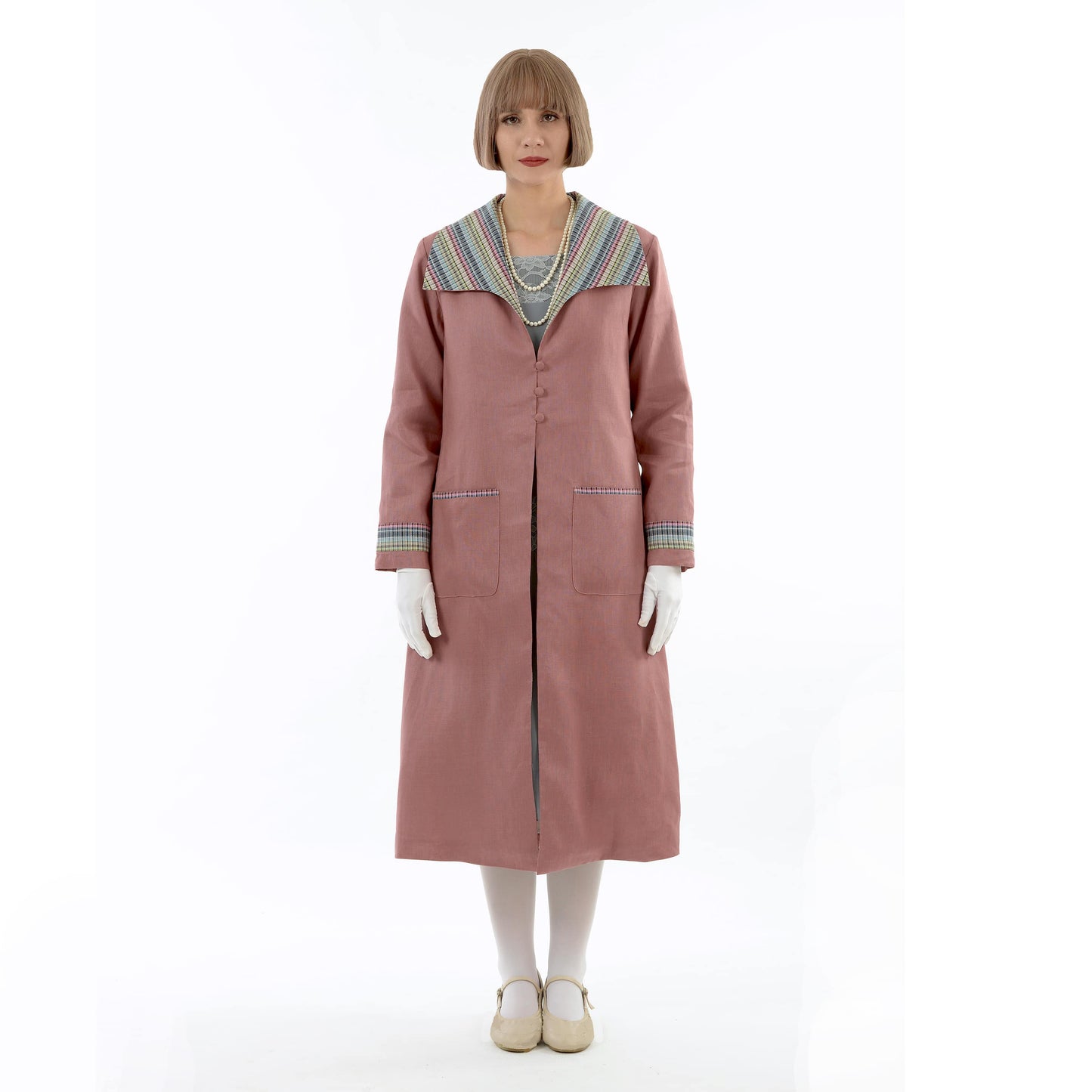 Linen 1920s coat made in coral clay color and with wing collar. This 1920s daywear can be worn as Great Gatsby coat or 1920s flapper coat.