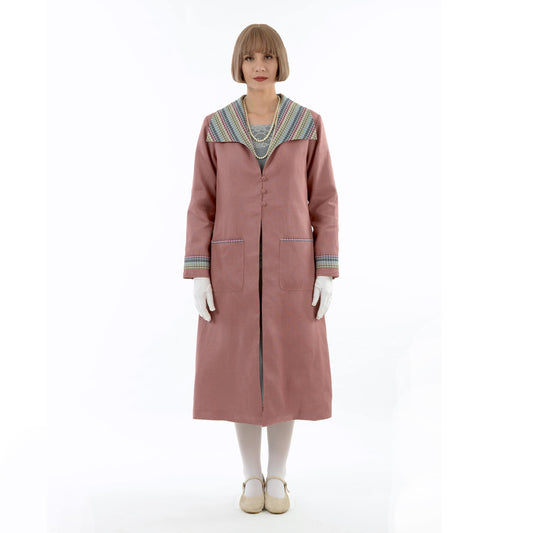 Linen 1920s coat made in coral clay color and with wing collar. This 1920s daywear can be worn as Great Gatsby coat or 1920s flapper coat.
