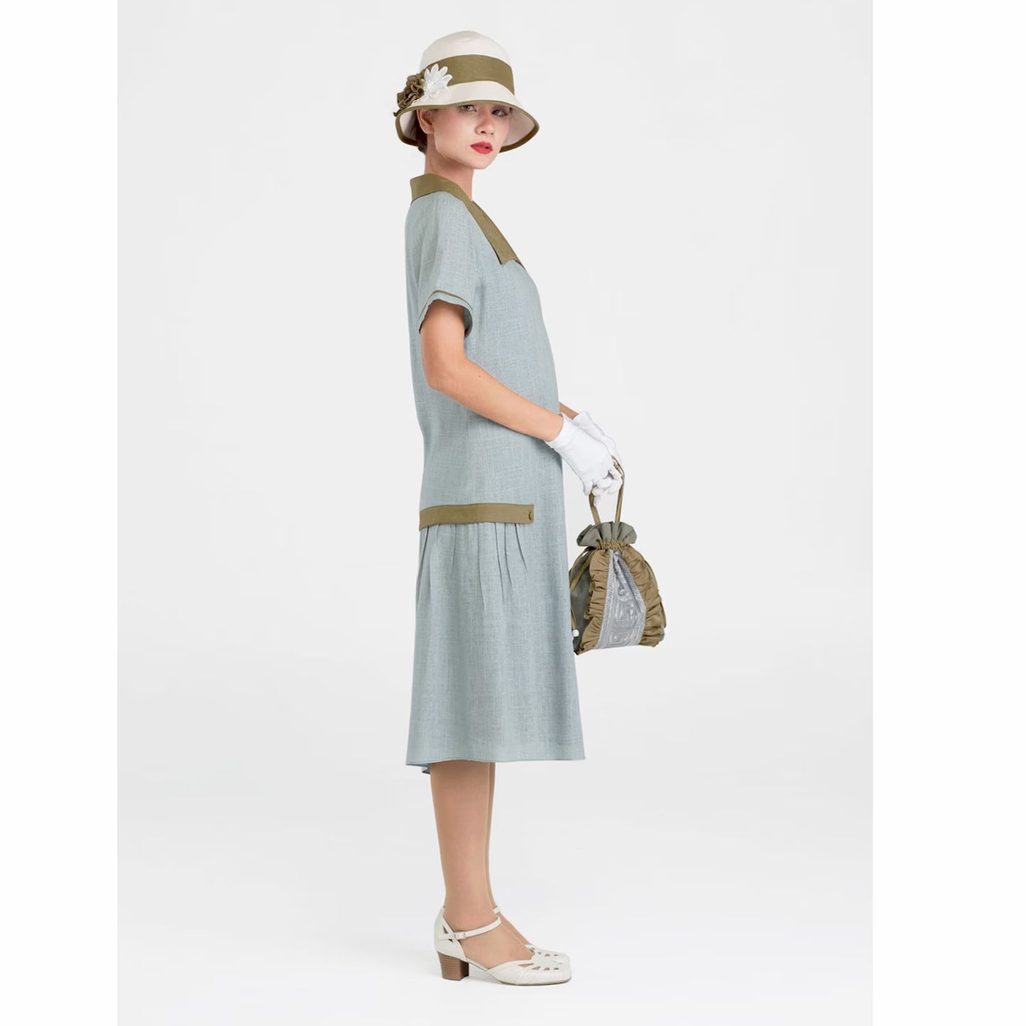 1920s day dress made of quality linen fabric in grey and olive green. The 1920s tea dress can be worn as Great Gatsby dress or Downton Abbey dress.