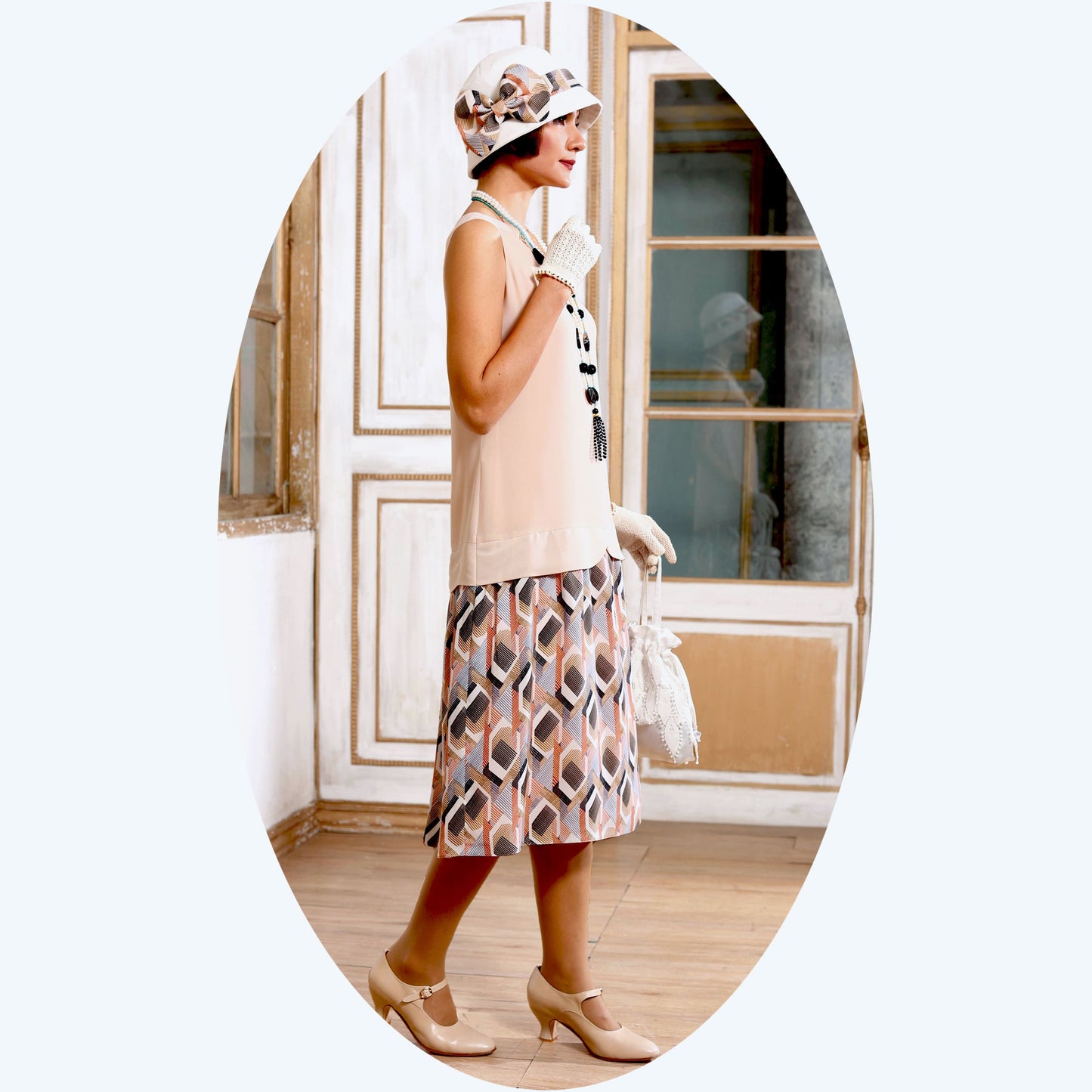 2-piece 1920s outfit made of printed amunzen fabric. Can be worn as a Great Gatsby ensemble or Downton Abbey outfit.