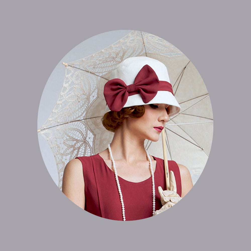 1920s dress in red Art Deco print and maroon red contrasting details