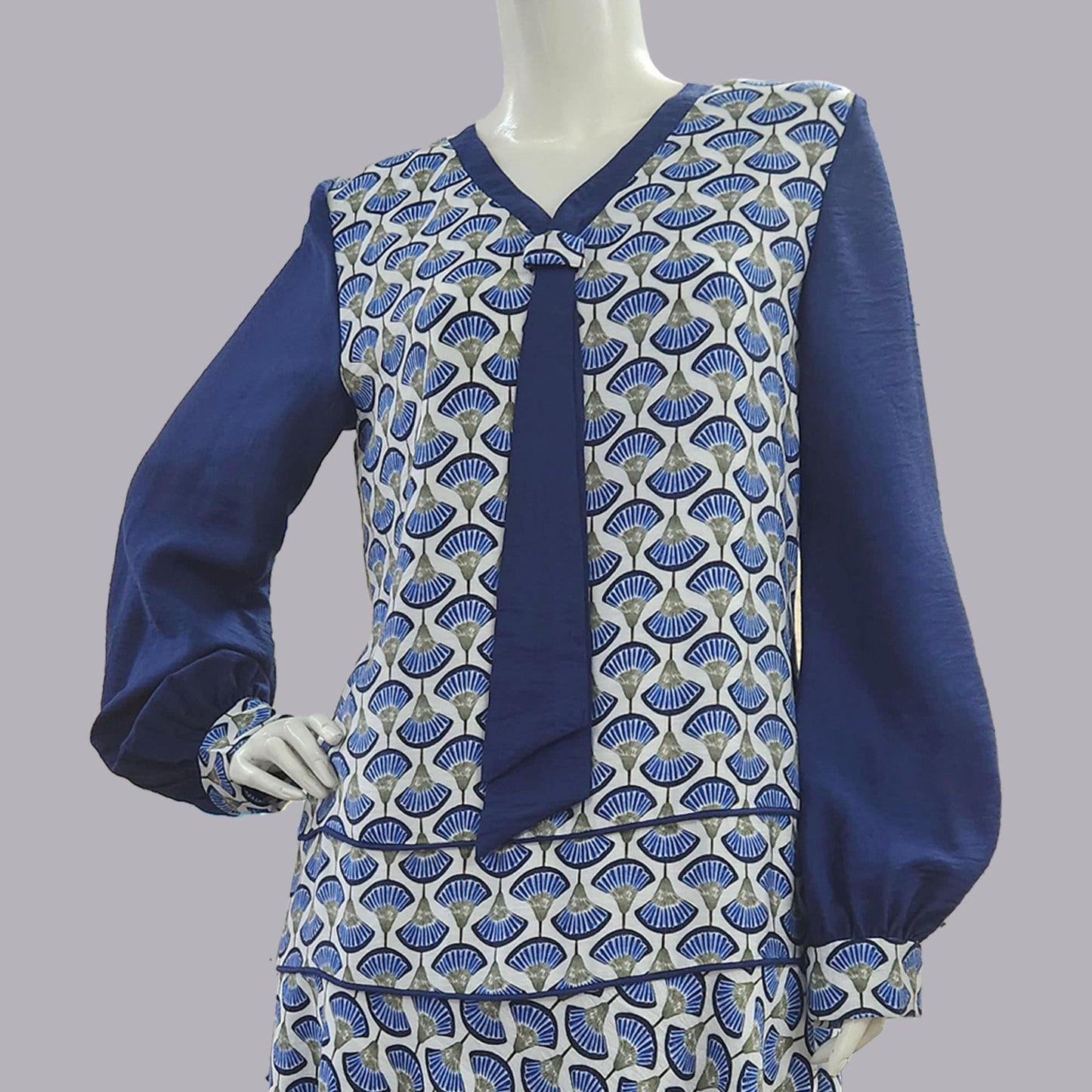 CLEARANCE: Blue Fan print 1920s Dress in Art Deco rayon blend design