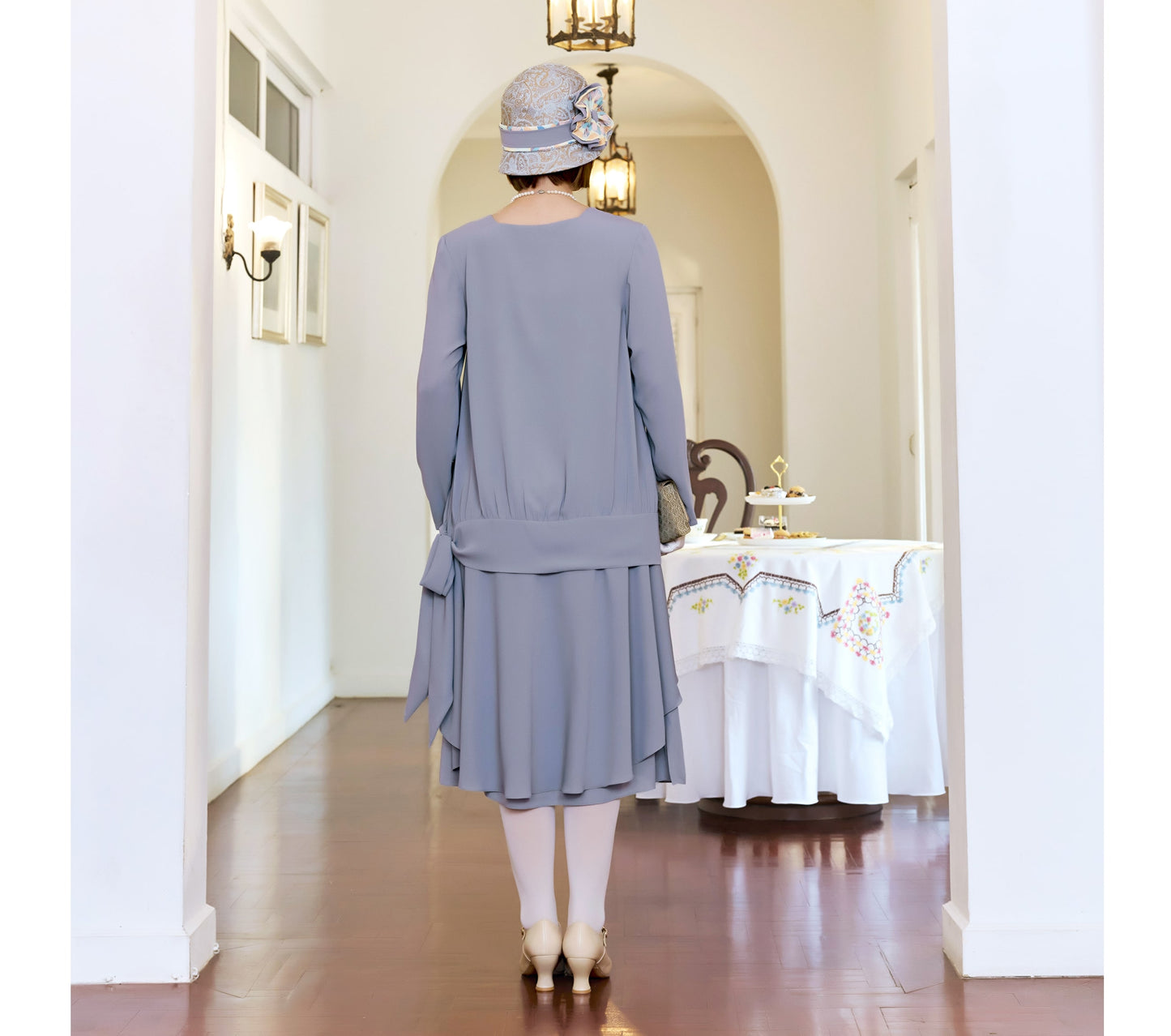 2 piece 1920s reproduction dress in grey with long sleeves