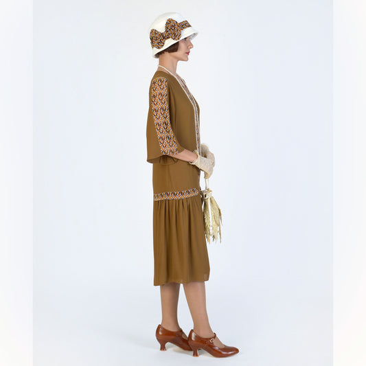1920s-inspired brown Gatsby dress with elbow sleeves