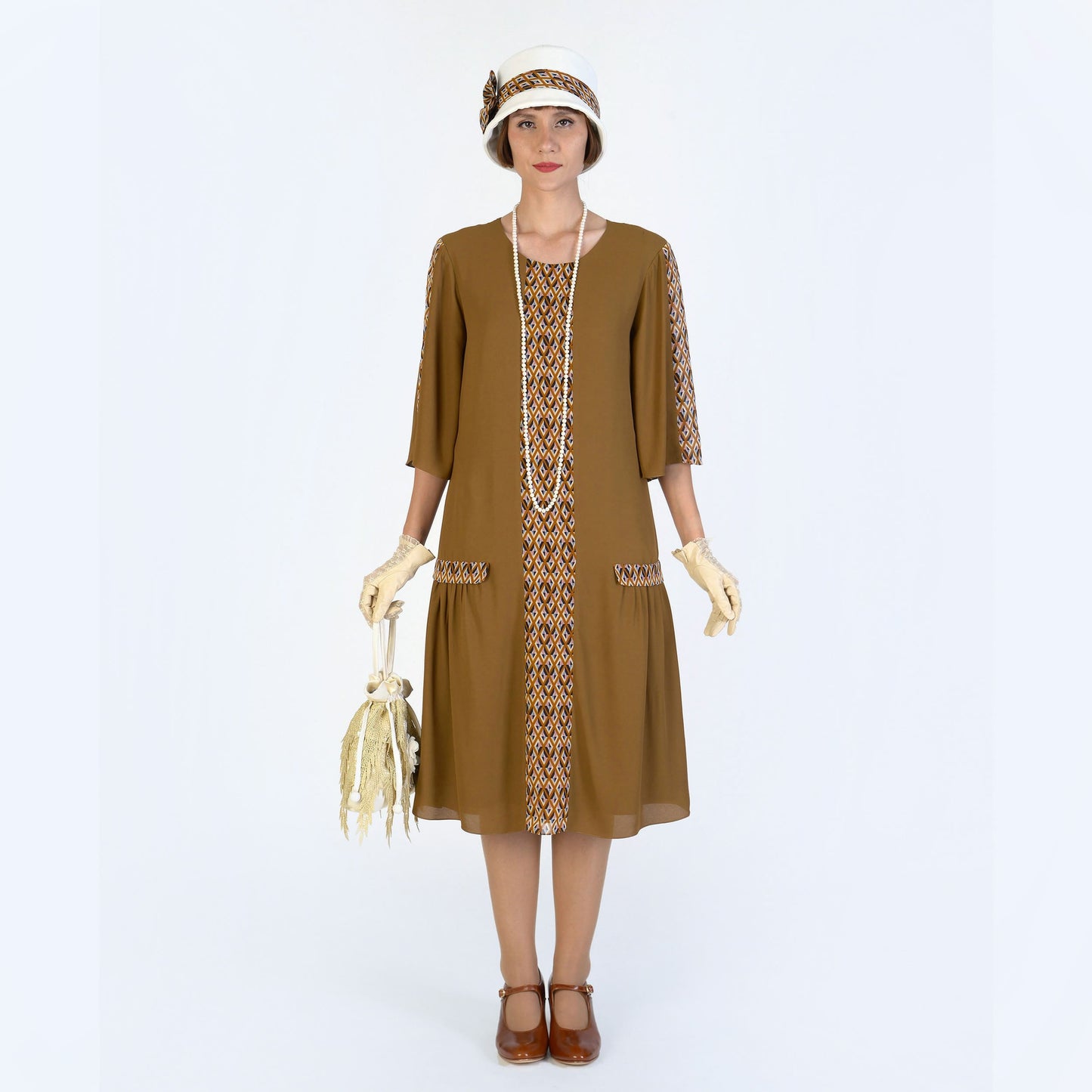 1920s-inspired brown Gatsby dress with elbow sleeves