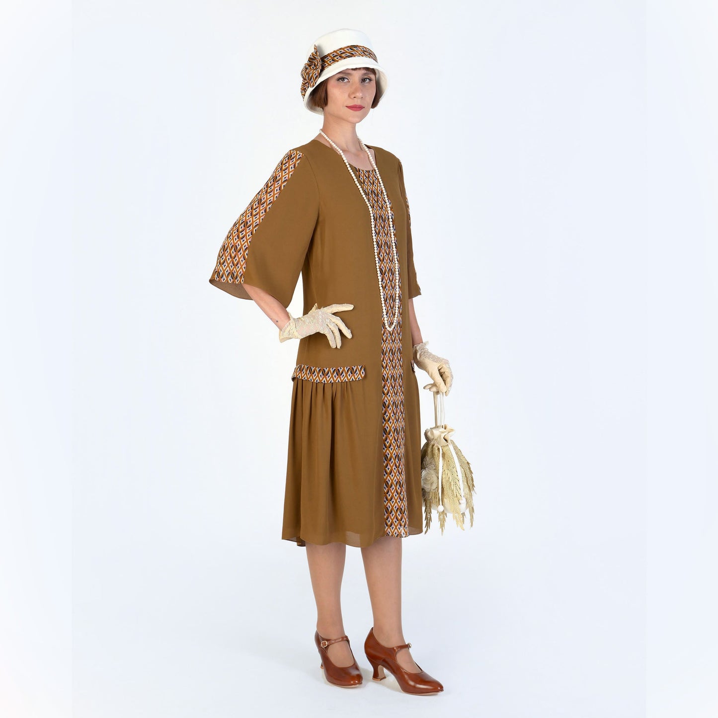 1920s-inspired brown Gatsby dress with elbow sleeves