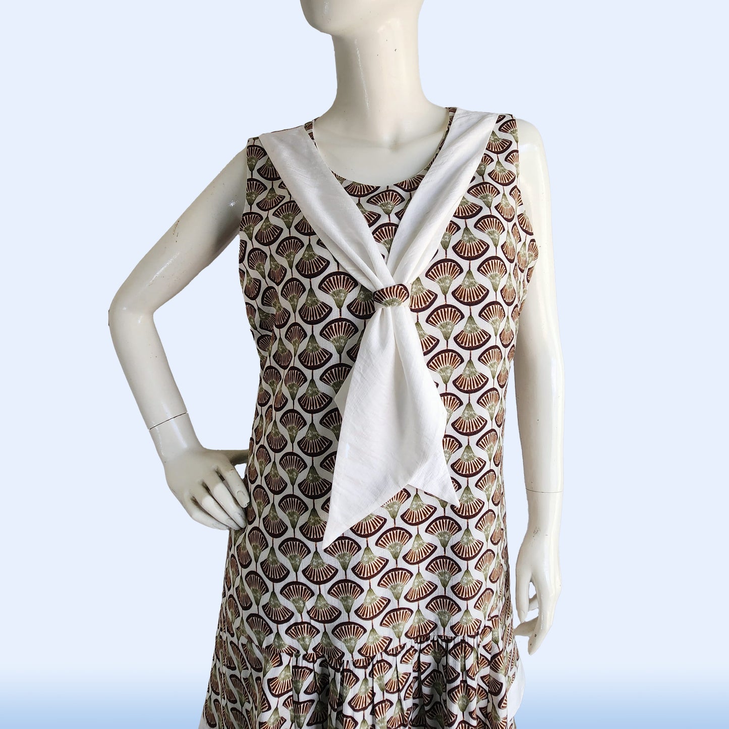 CLEARANCE: Rayon Gatsby dress with tiered skirt in small brown flowers print