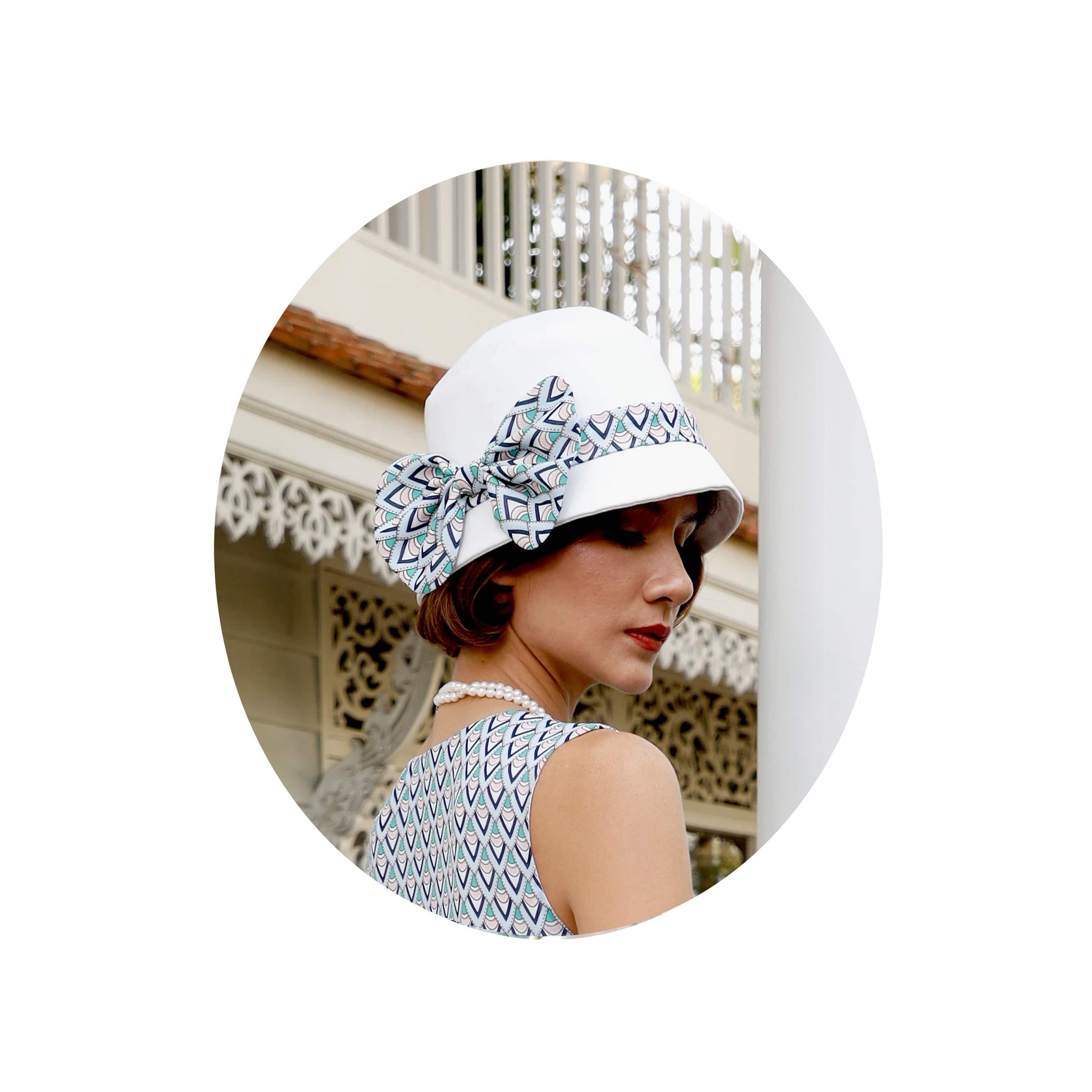 Great Gatsby hat with off-white cotton and printed chiffon in blue & green - a vintage-inspired Roaring Twenties hat