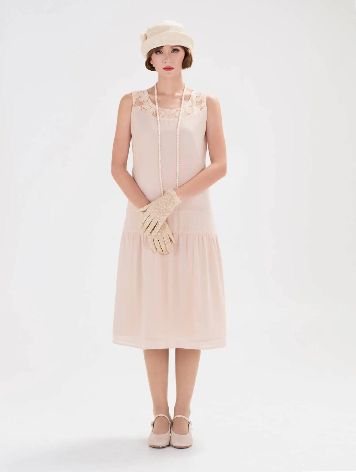 Sweet Great Gatsby party dress in nude color - a vintage-inspired Roaring Twenties dress