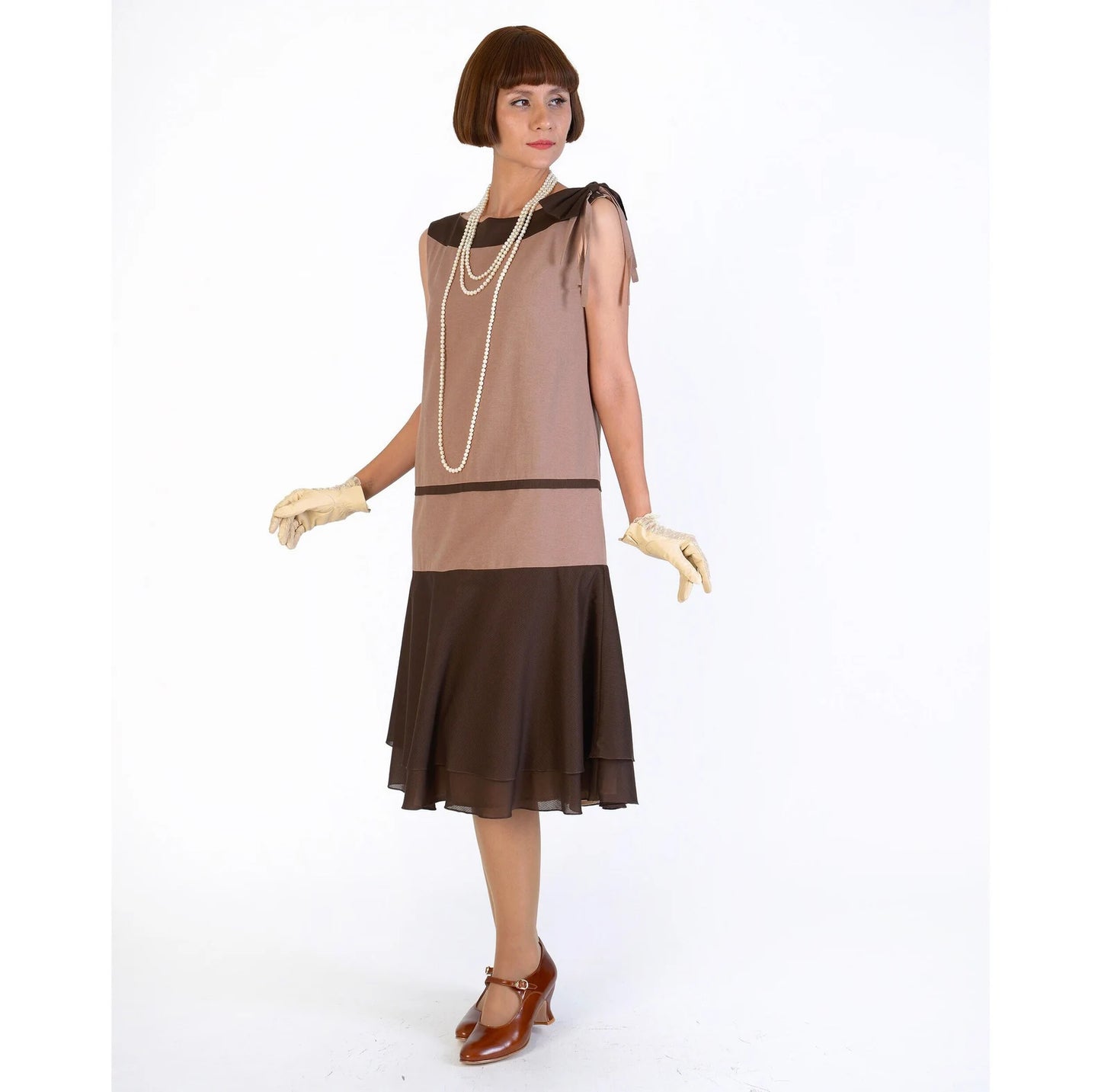 Shawl lapel cotton 1920s jacket featuring a 3-button single breasted front