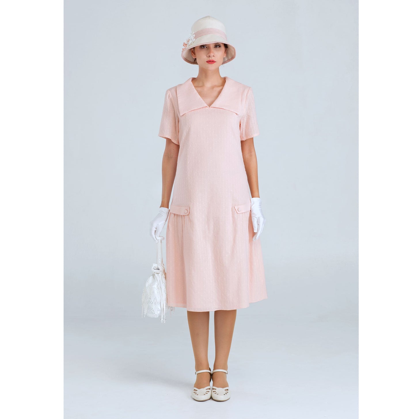 1920s dress of pale peach cotton with large puritan collar and short sleeves - a Roaring Twenties dress