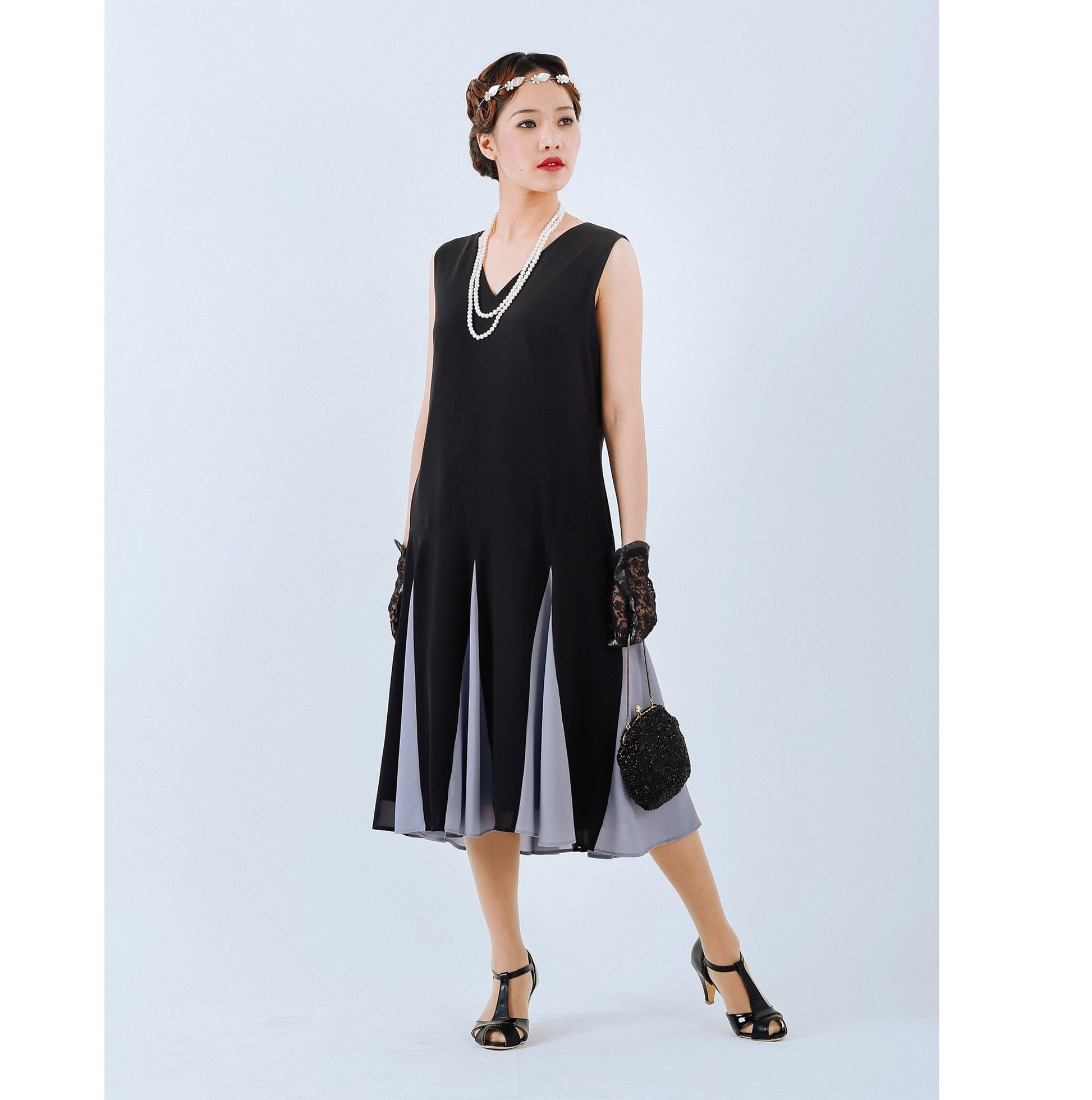 Gatsby inspired dress comes in a combination of black and grey chiffon, and with skirt godets. Can be worn as a flapper party dress or Charleston dance dress.