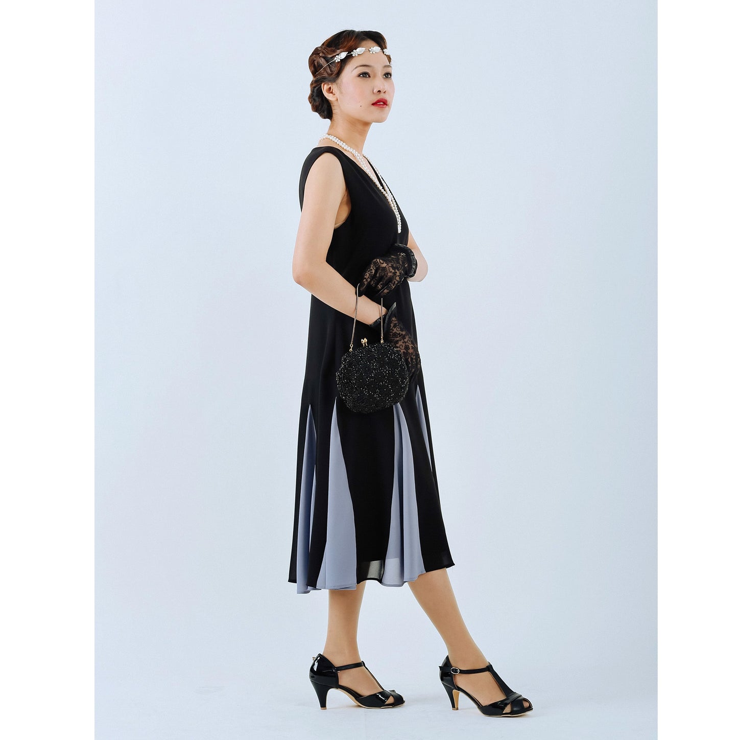 Flapper dress with black and grey chiffon and skirt godets