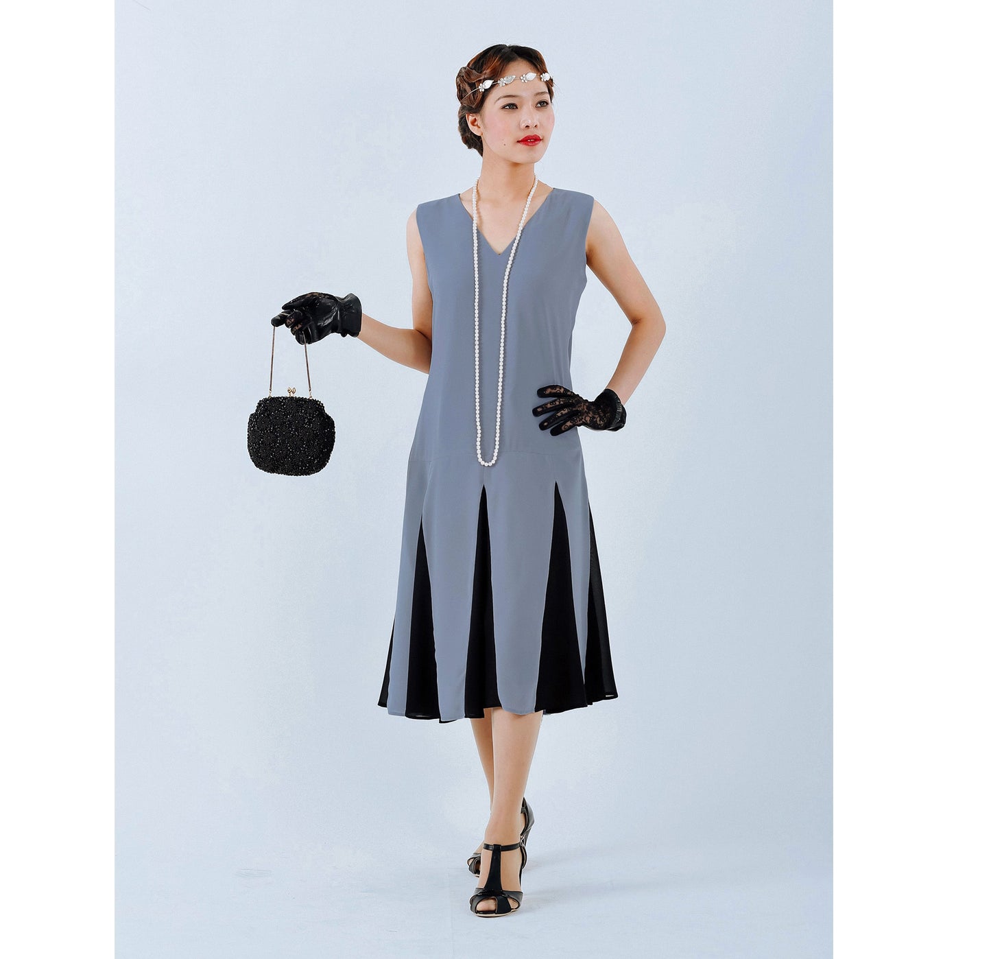 Flapper dress with black and grey chiffon and skirt godets