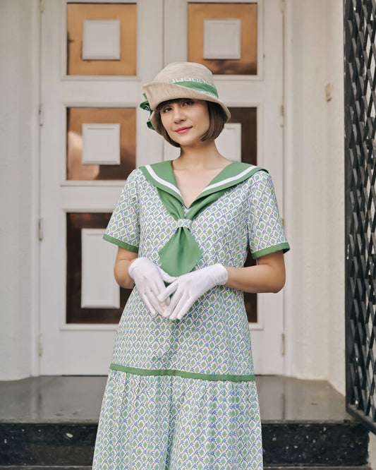 Cream cloche hat with green and white bow - a flapper hat