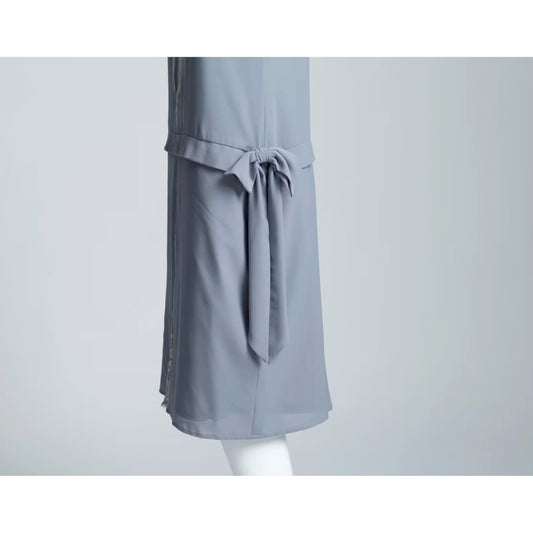 1920s tea dress inspired by art deco fashion. Made of grey chiffon and silver lace. This flapper can be worn as a Great Gatsby dress or Miss Fisher dress 