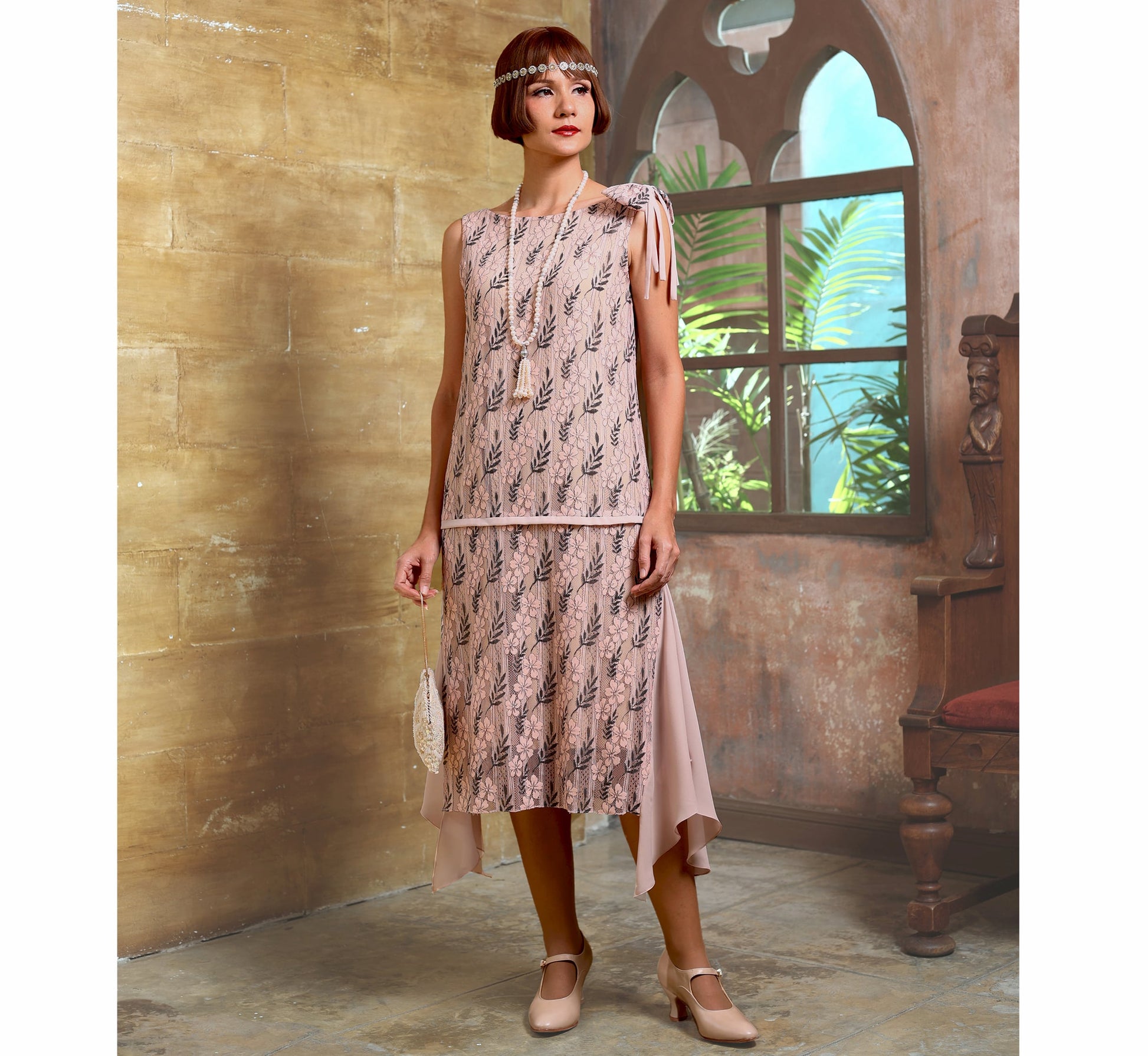 1920s Great Gatsby party dress in pink and black lace