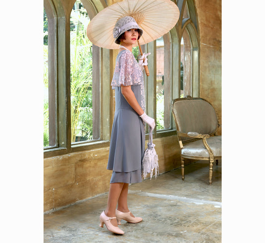 Grey Great Gatsby hat made of cotton and lace. The 1920s cloche can be worn as Downton Abbey hat, Art Deco hat, flapper hat or Jazz Age lawn party