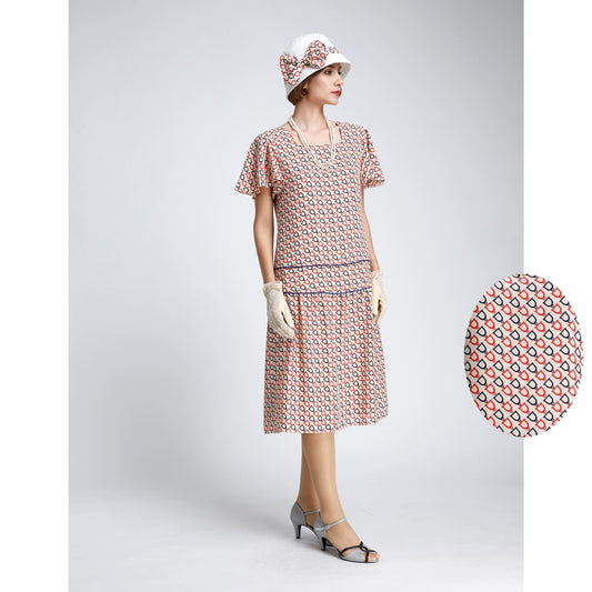 Cloche hat made of off-white cotton and nude printed ribbon. The 1920s hat can be worn as a flapper hat, 20s high tea hat, Great Gatsby hat or Charleston hat.