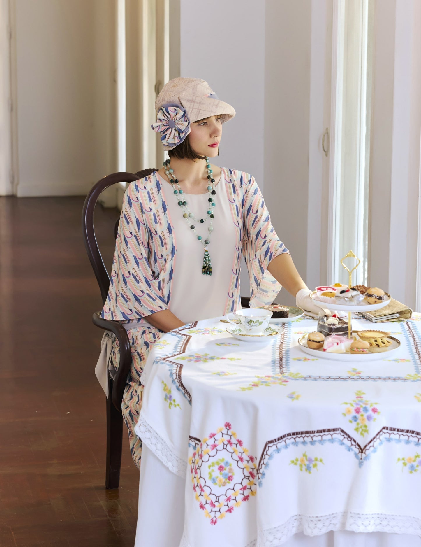 1920s summer dress with art deco design and elbow sleeves