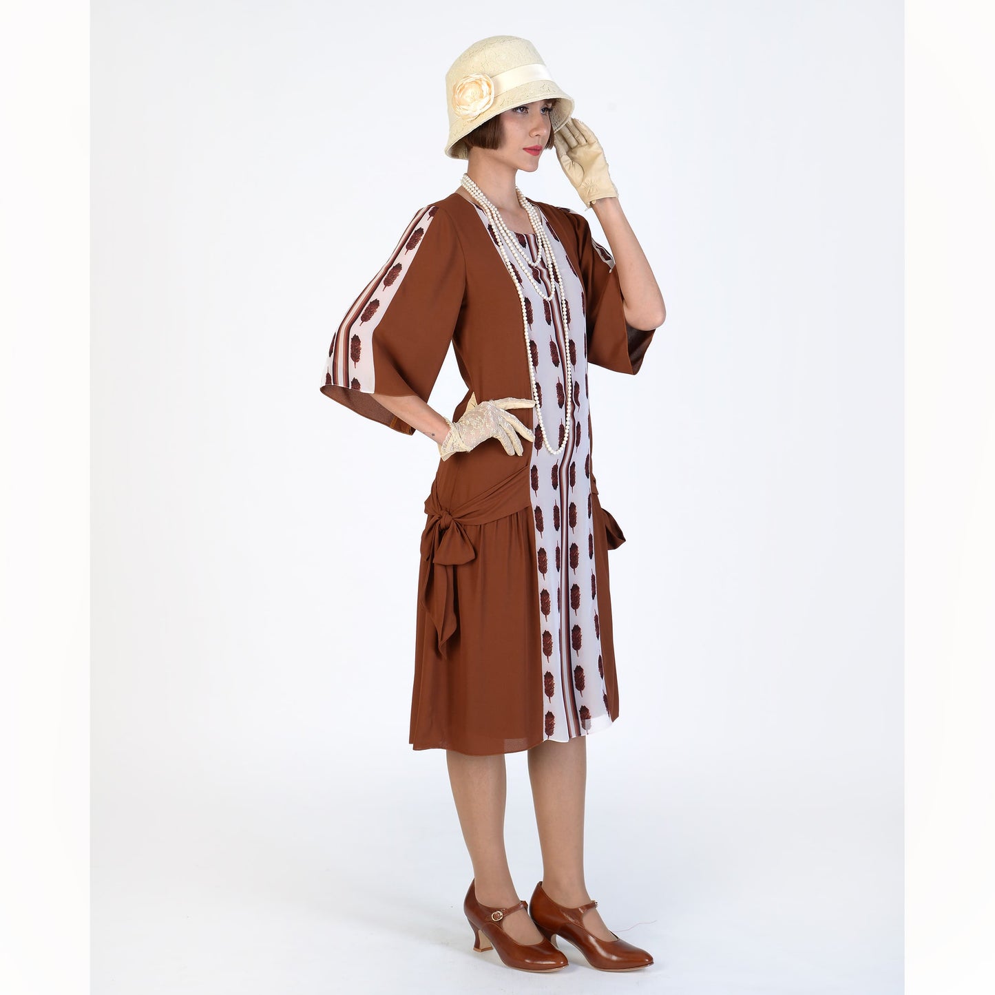 1920s Gatsby dress made of brown crepe georgette and printed chiffon