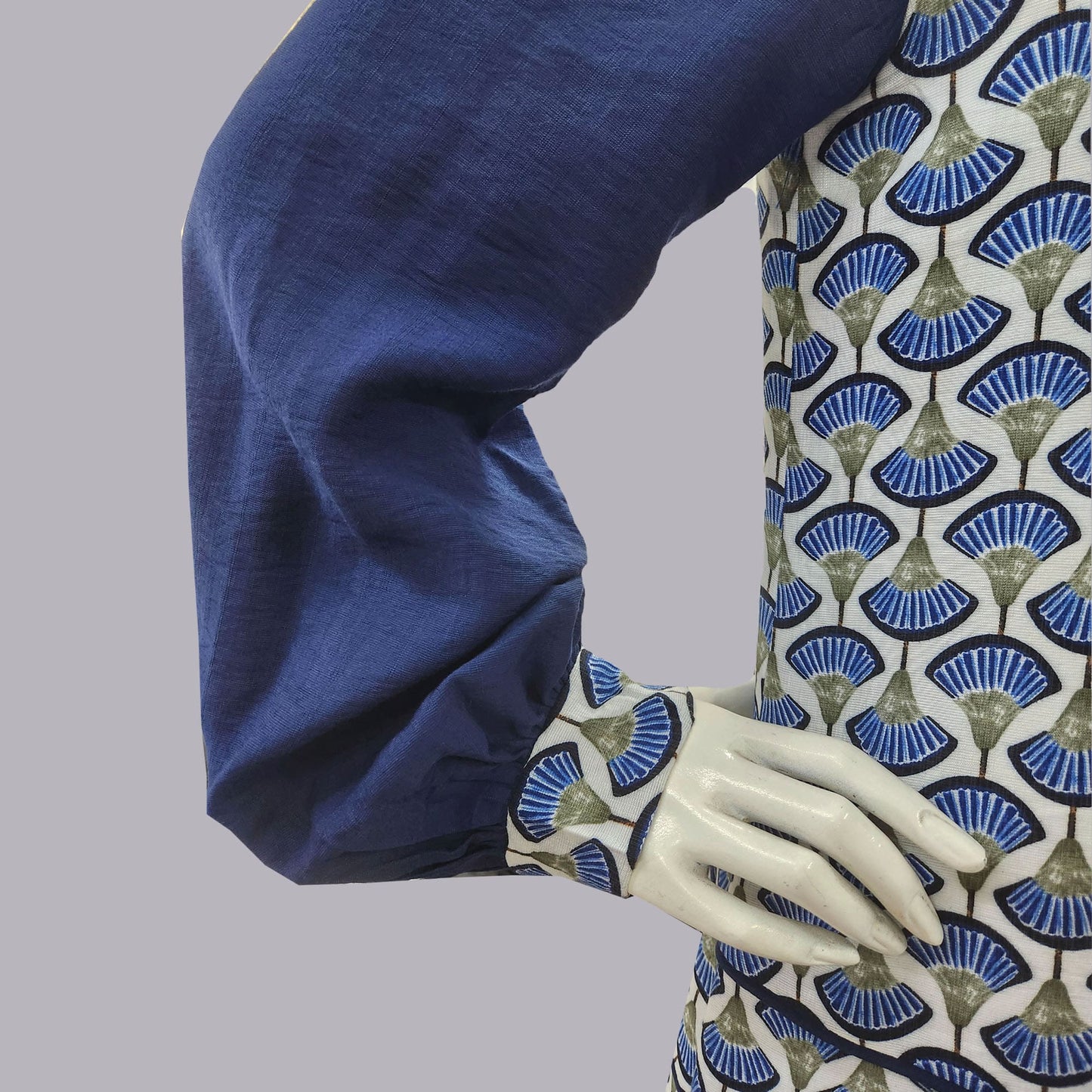 Stunning Blue Fan print 1920s Dress in Art Deco rayon blend design