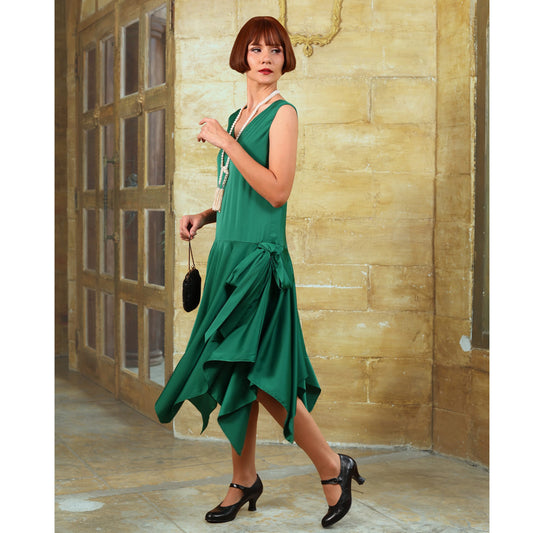 Green roaring 20s satin party dress with handkerchief skirt - a vintage-inspired Roaring Twenties dress