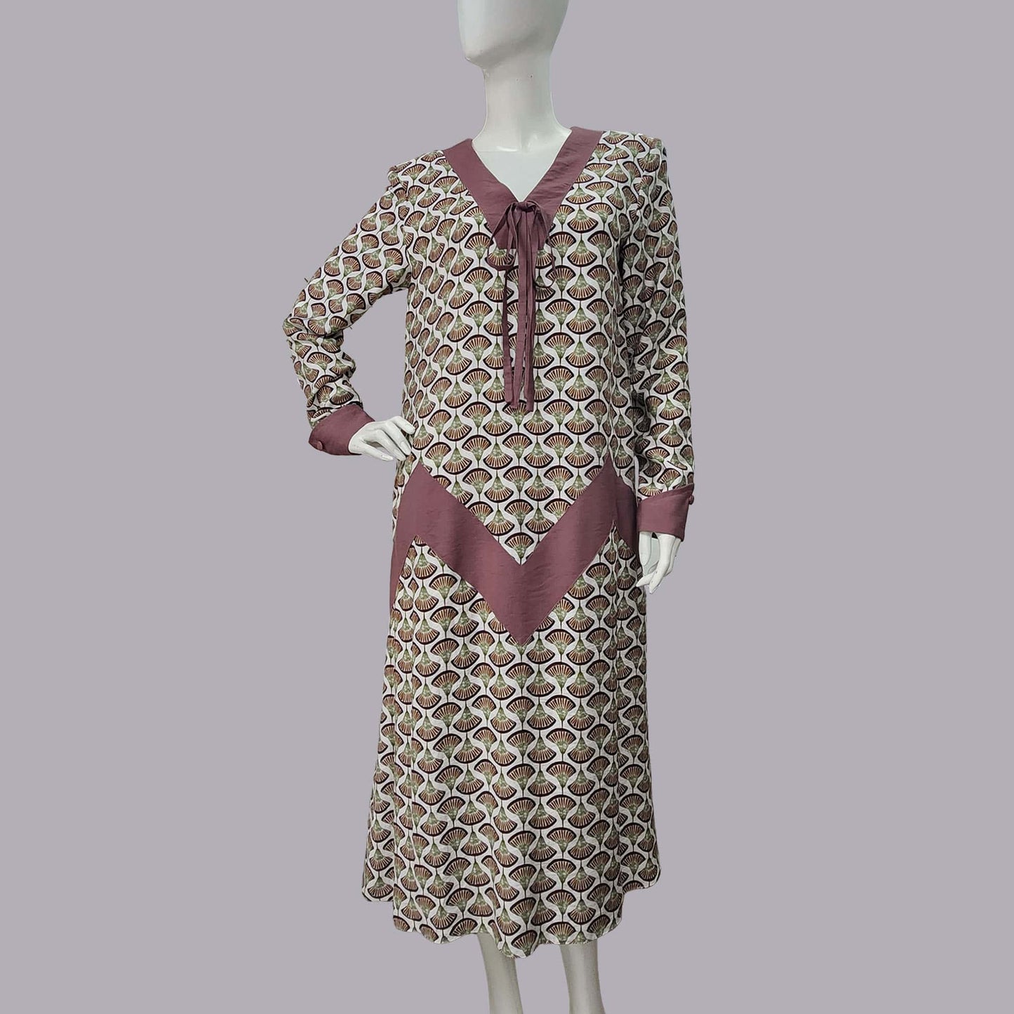 Art Deco dress in dark brown print rayon with mauve zig zag detail