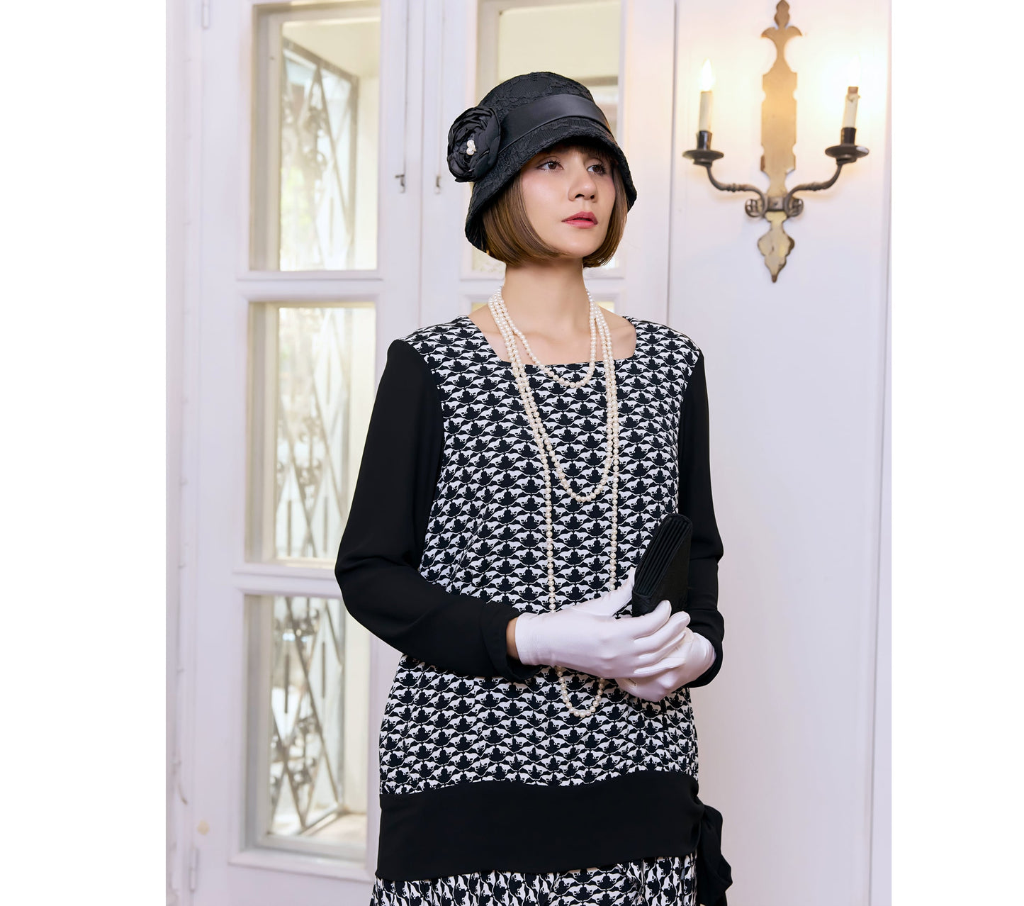 Black and white 2-piece 1920s dress with long sleeves