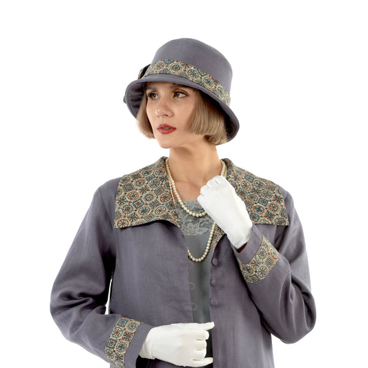 Dark grey linen cloche hat. The roaring twenties hat can be worn as a 1920s summer hat, Great Gatsby cloche hat or 1920s high tea hat.