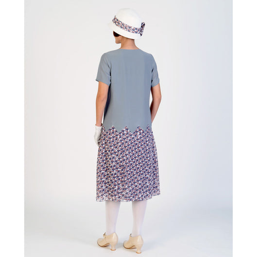 Chiffon 1920s reproduction dress with zig zag seam detail. This grey 1920s dress can be worn as a Great Gatsby day dress or Jazz Age Lawn Party dress