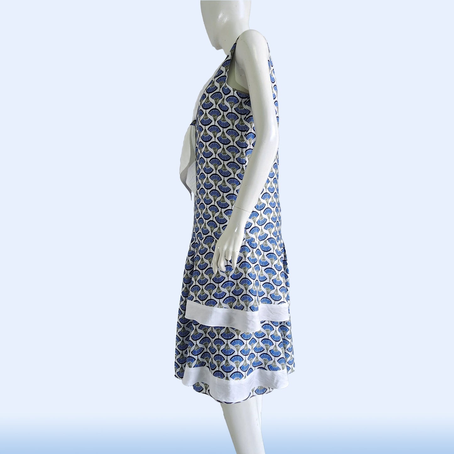 Rayon Gatsby dress with tiered skirt in small blue flowers print