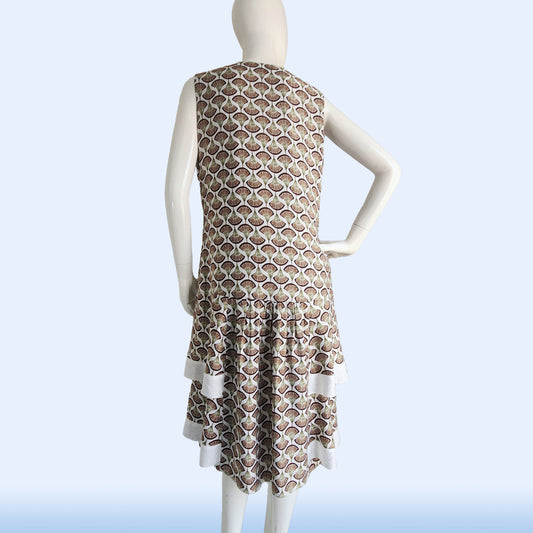 Rayon Gatsby dress with tiered skirt in small brown flowers print
