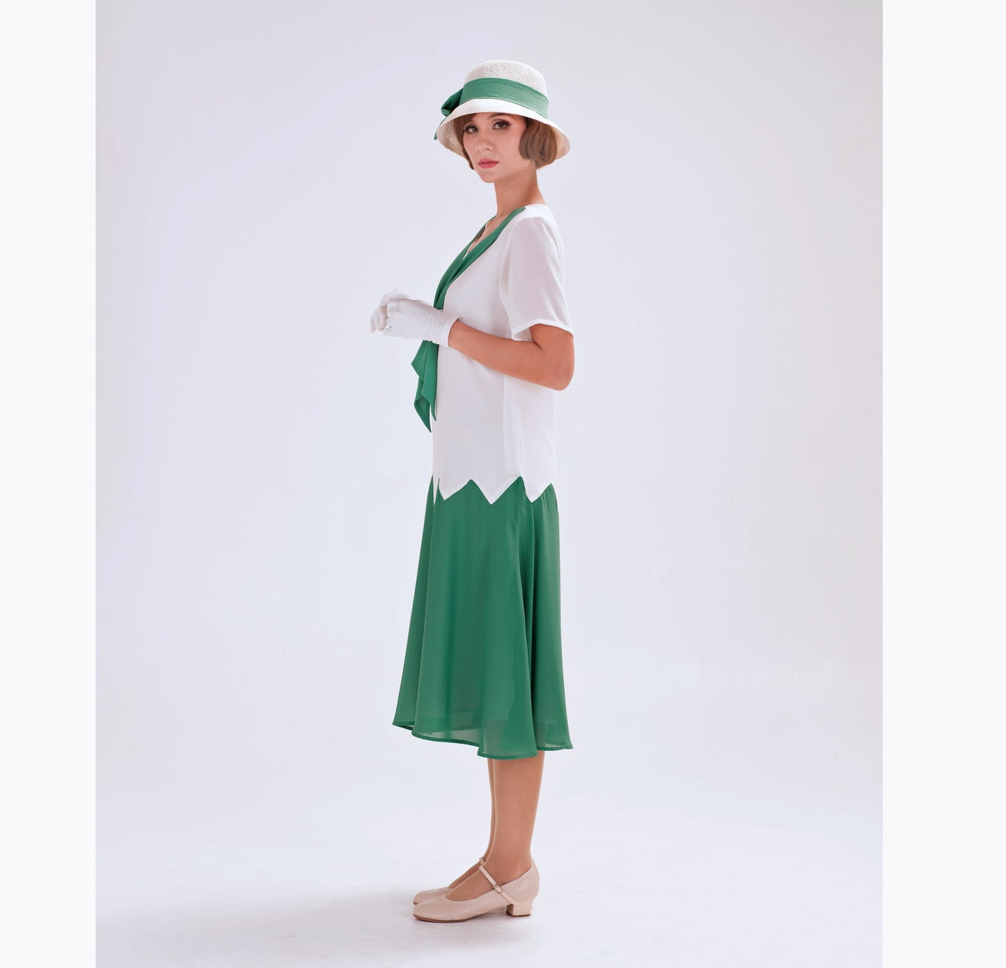 1920s-style dress in off-white & jade green chiffon with zigzag detail